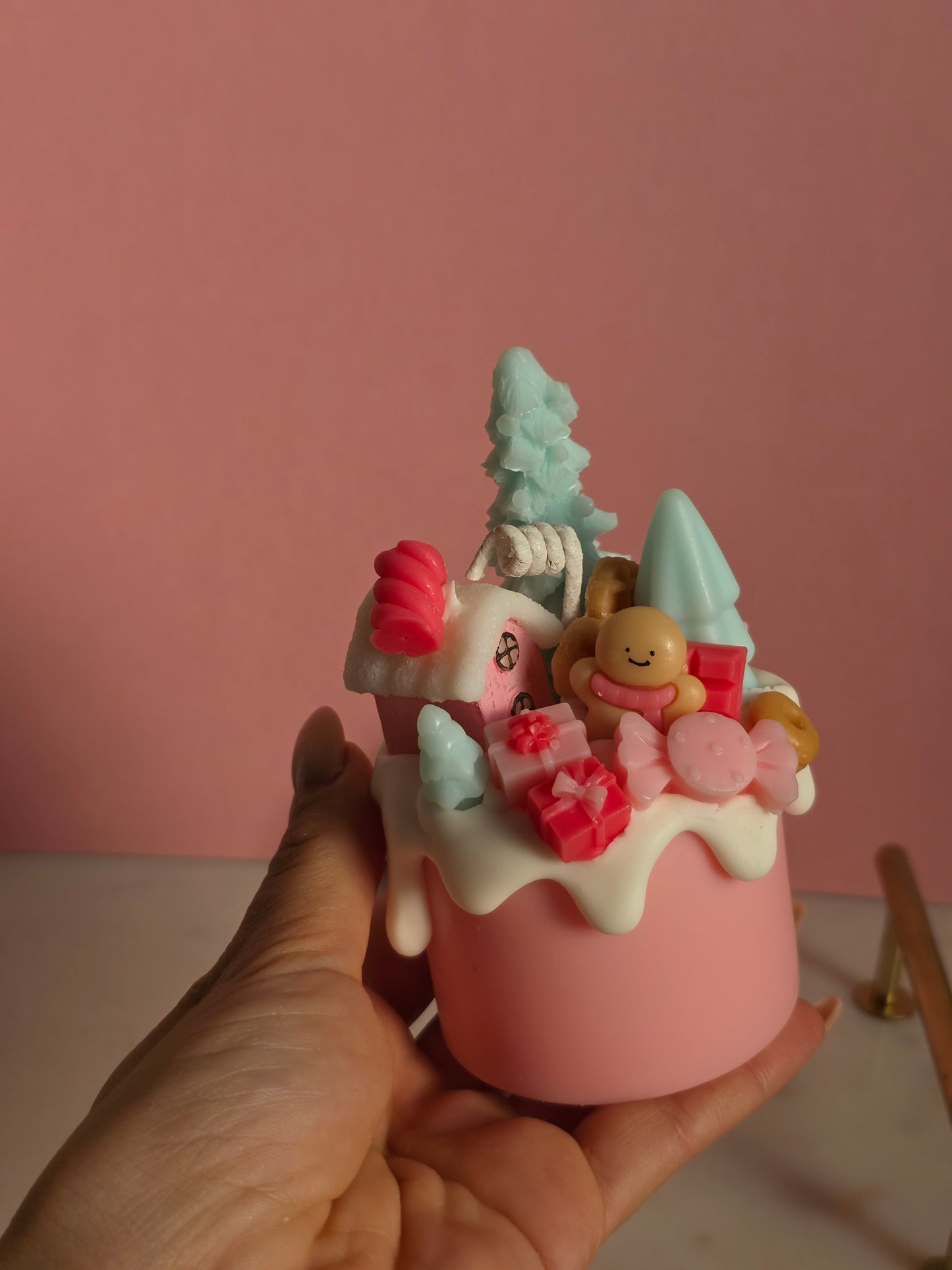 Dripcake candle Christmas blush